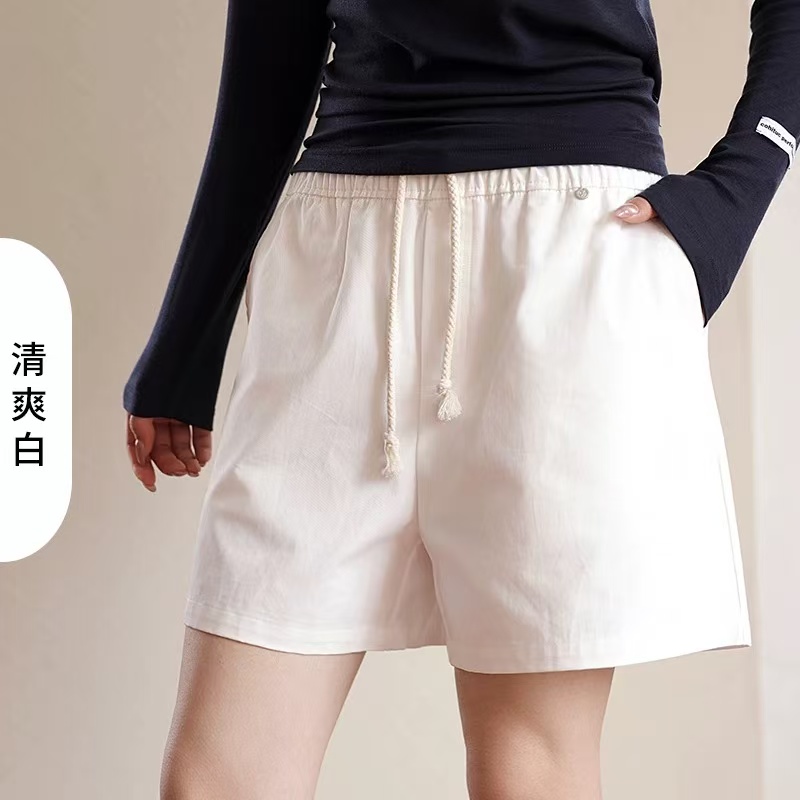 067 High-waisted loose A-shaped shorts, with a slimming effect. Solid color design, drawstring, pure cotton material. Suitable for summer wear.