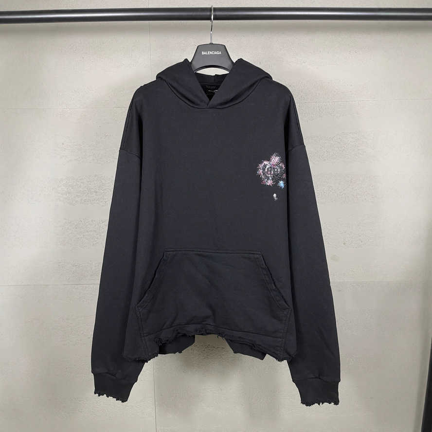 Paris B new autumn and winter collection features embroidered wheat ears and colorful printed hooded sweatshirts for both men and women{category}