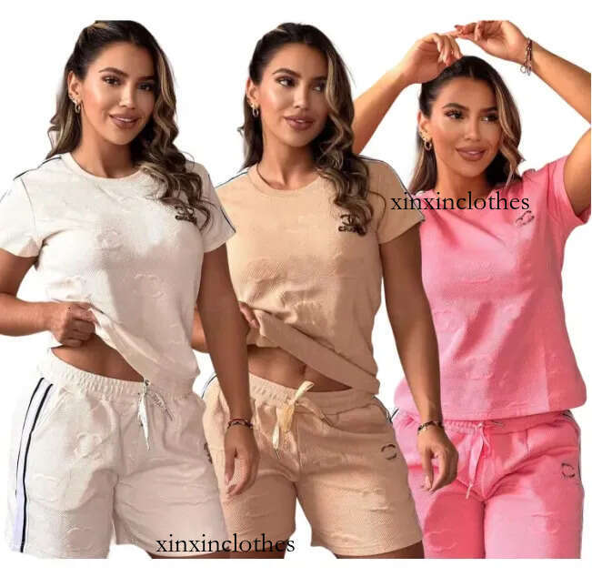 Designer Women's Jacquard Tracksuits Pink Sports Sets Fashion Casual Letter T Shirt Shorts 2 Piece Set Outfits For Women Jogging Suits