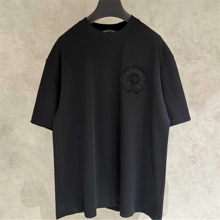 Correct version of CH Chrome Summer short-sleeve T-shirt with front and back embroidery and distressed details available in couples styleN5UL