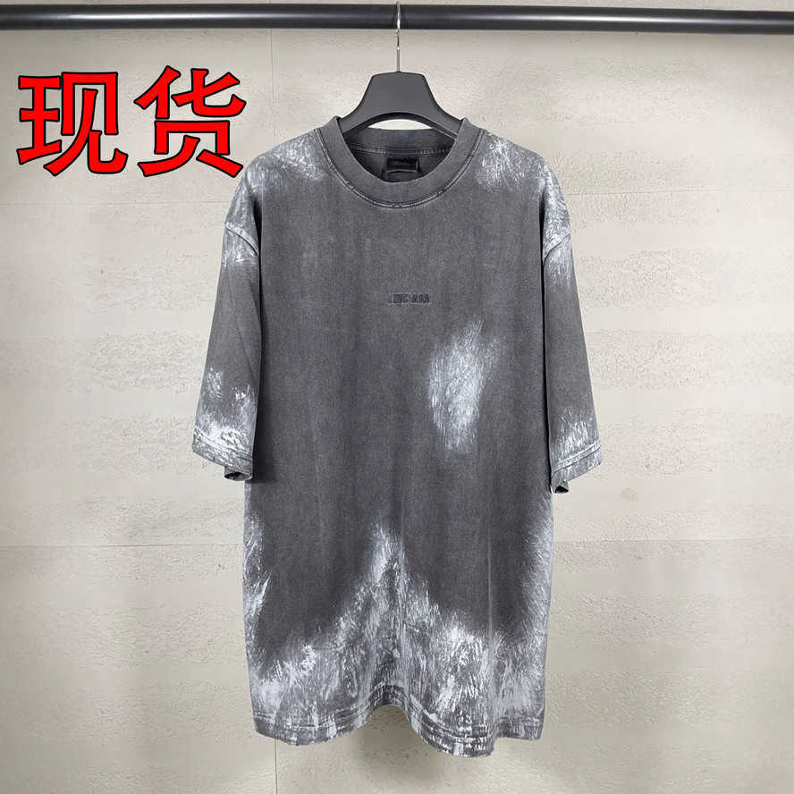 B Version New Front and Back Letter Embroidery Hand-painted Graffiti Washed and Distressed Short Sleeve T-shirt{category}