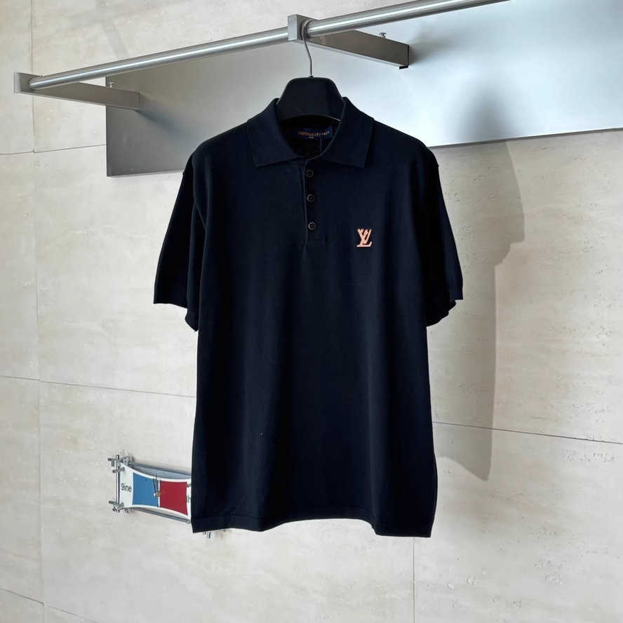 Correct version Spring/Summer new model LV logo leather label embroidered three-button Polo shirt for men and women casual simple short-sleeve{categ