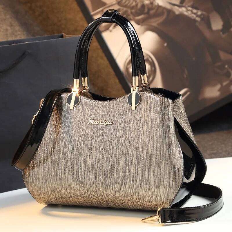 2026 new simple, elegant and fashionable middle-aged women's handbag, large bag, single shoulder crossbody bag