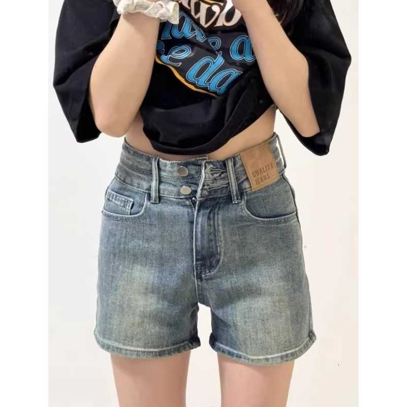 High-Waist Double-Buckle Blue Denim Design Shorts Womens Summer Butt-Less Exposed High Waist Shorts Thigh-High Heat Shorts M260612