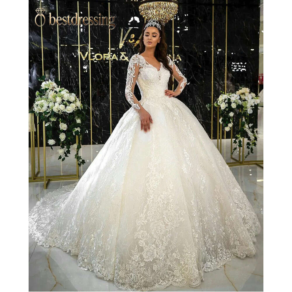 Dresses Puffy Bridal Ball Long Sleeves Princess Lace Appliques Wedding Gowns Petites Plus Size Bd612