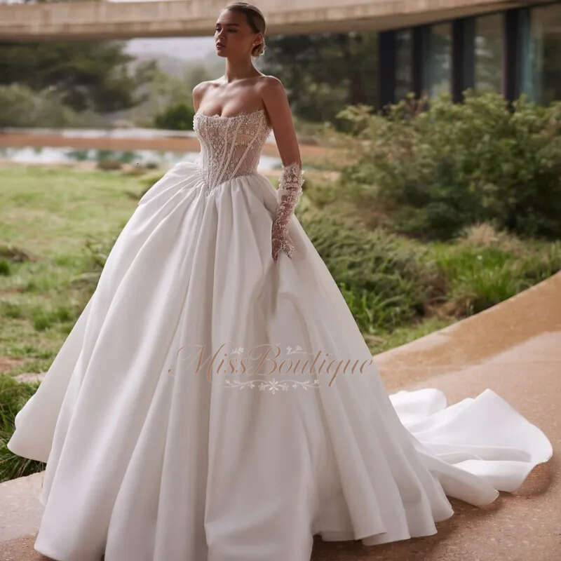 Luxury White Dubai Arabic Mermaid Dresses Lace Beads A Line Court Train Wedding Dress Bridal Gowns Vestidos De Novia Q612