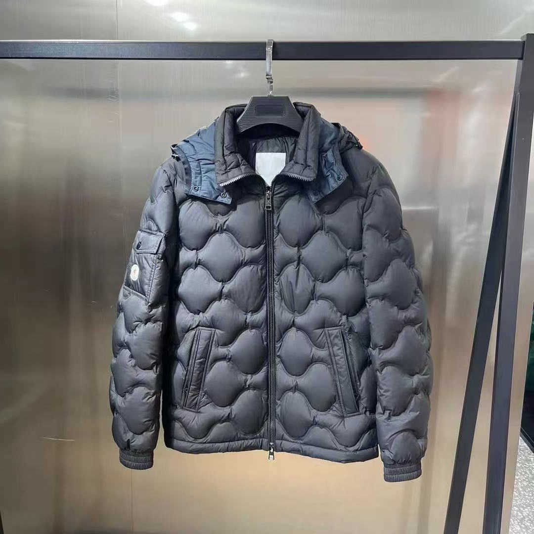 designer down jacket High quty stylish The hat is detachable with NFC Mens Winter Puffer Jacket - Warm Insulated Outerwear for Cold Weather Size m-3