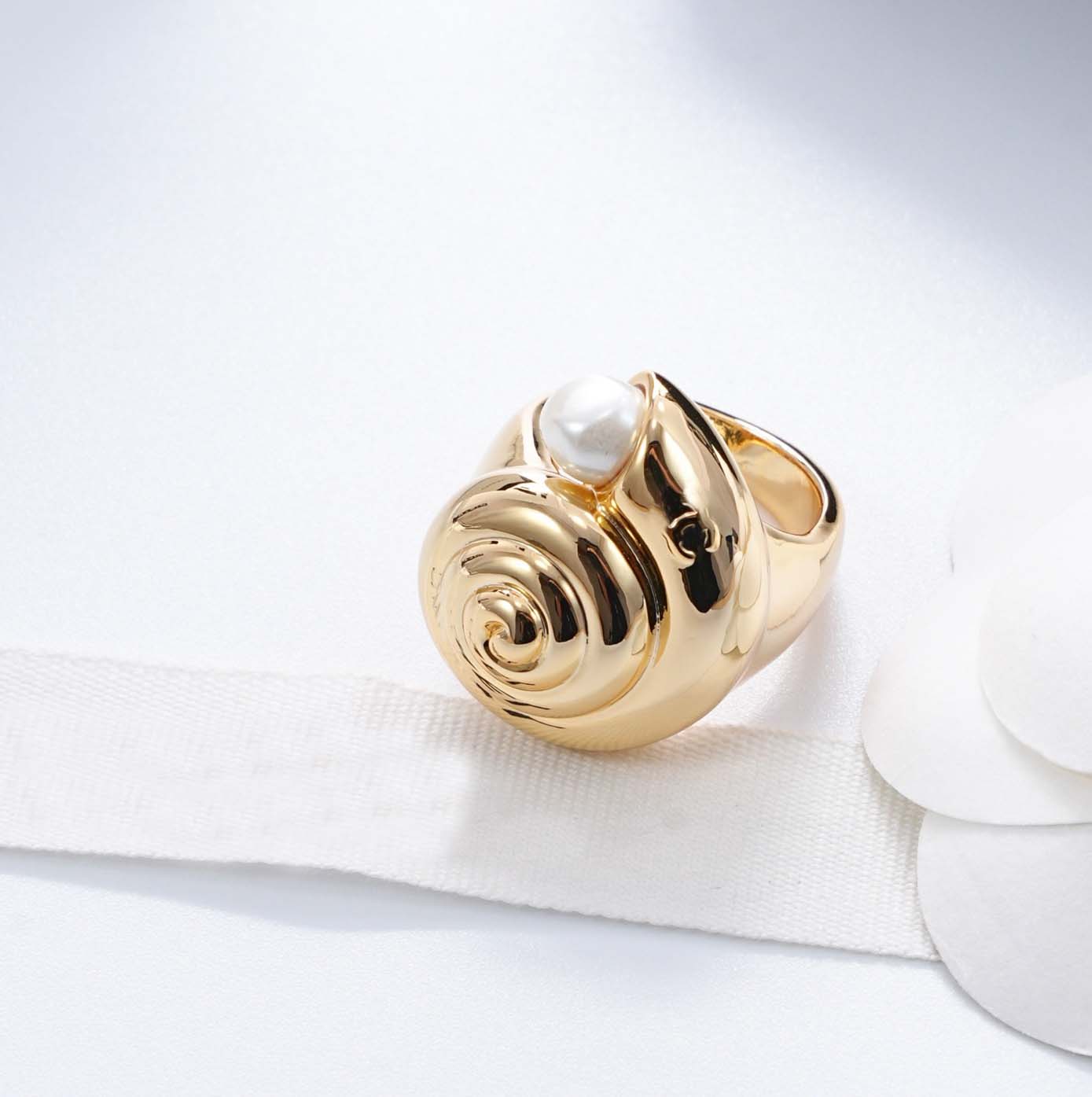 2026 Luxury quality charm punk band ring with special design in 18k gold plated have stamp simple box PS6870B