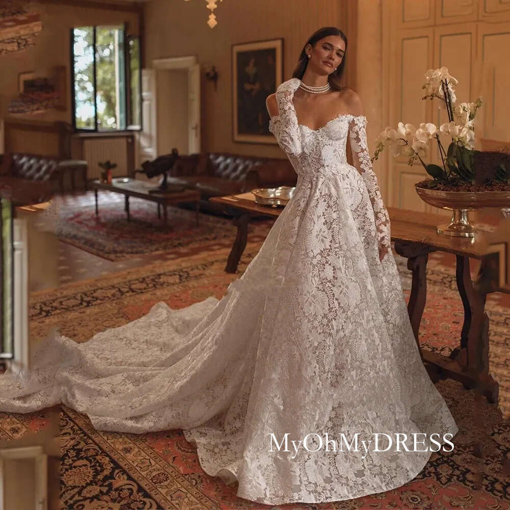 Boho A Line Wedding Dresses Off Shoulder Long Sleeves Beach Bridal Gowns Court Train Back Lace Up 2025 Gorgeous Garden Bride Dress Y612