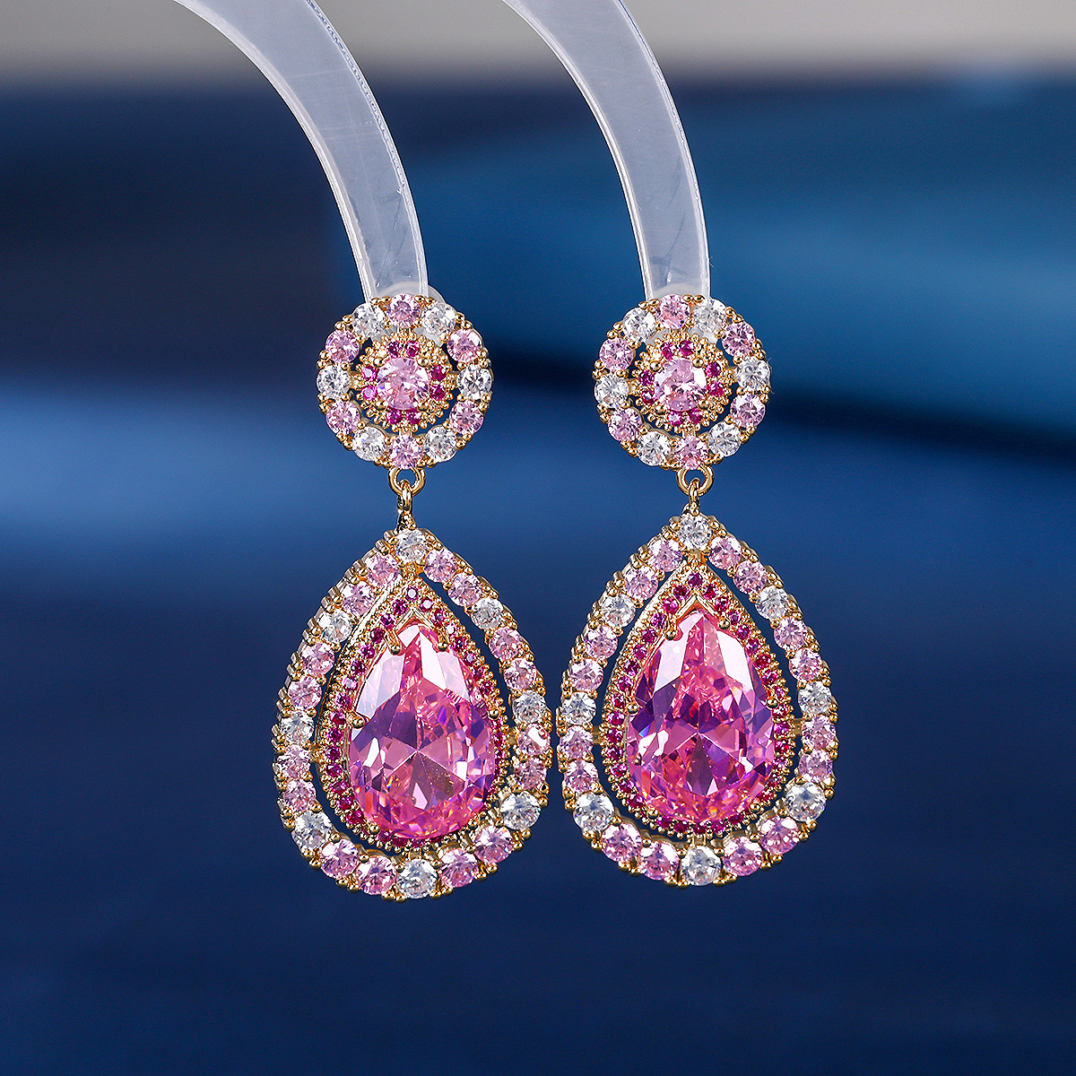 Choucong Sparkling Dangle Earrings Luxury Jewelry 925 Sterling Silver Pear Cut High Carbon Diamond Delicate Party Women Wedding Water Drop Earring F