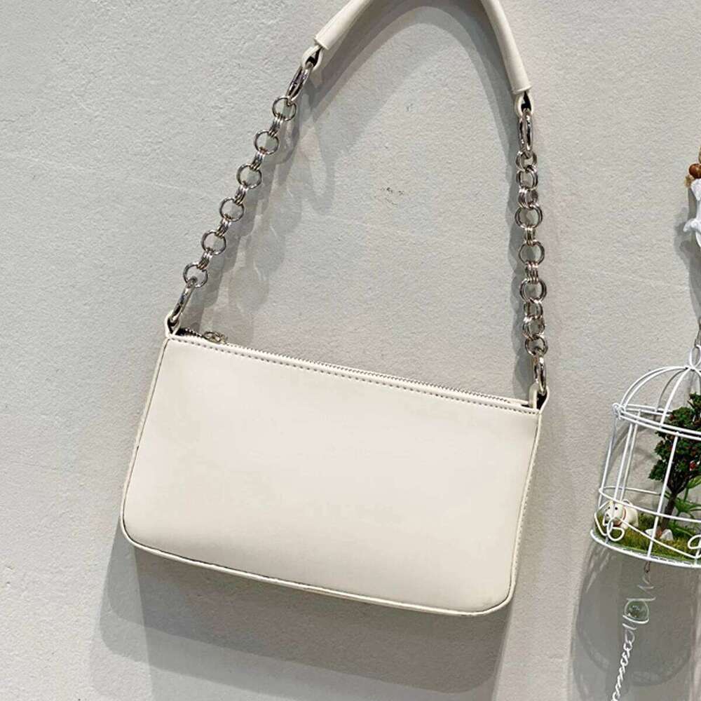 New solid color minimalist style trendy one shoulder crossbody Boston bag suitable for daily commuting and weekend dates