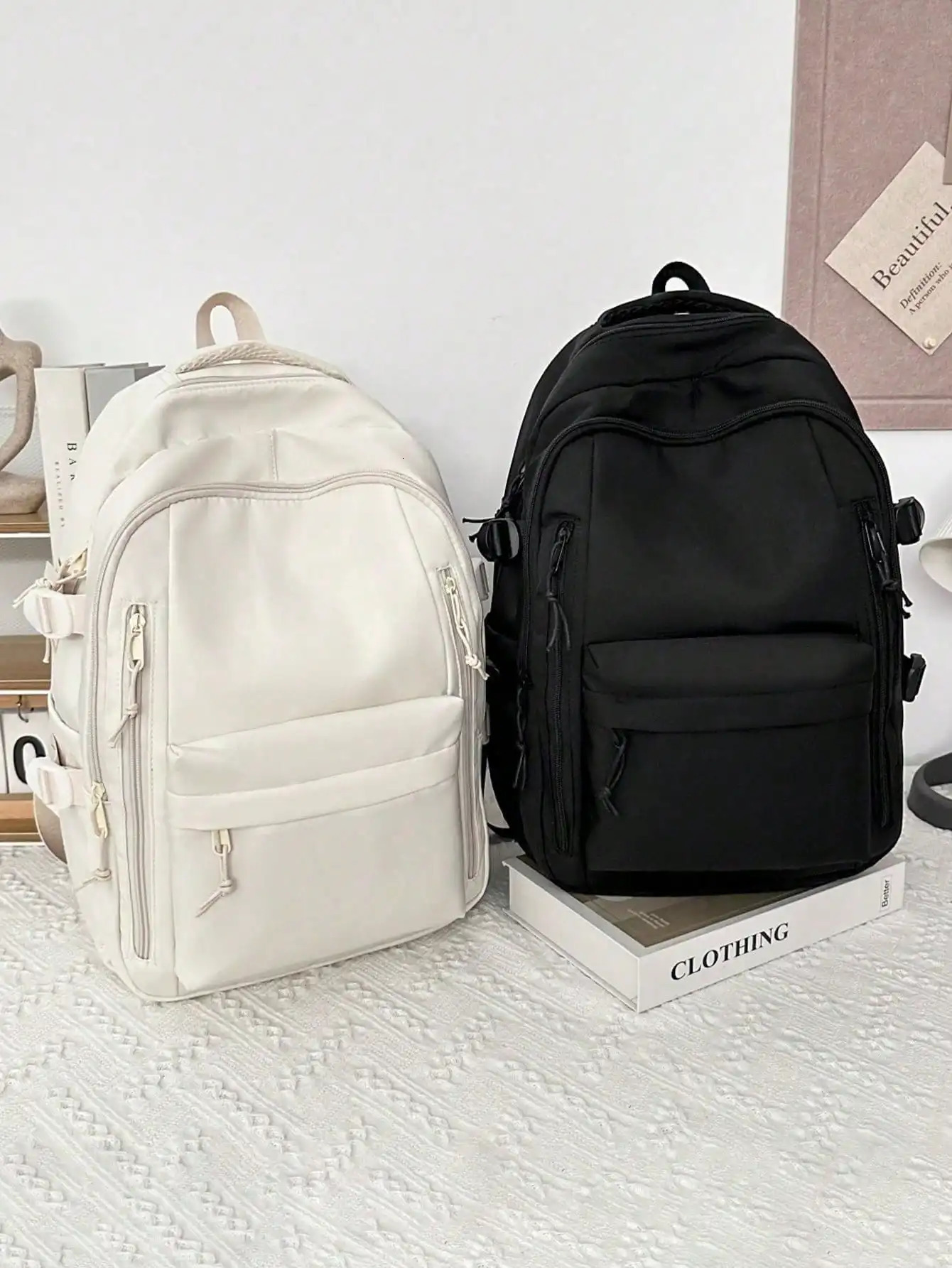 Fashionable and Casual Lightweight Nylon Backpack Large Capacity Multi Compartment Student Bag Travel Suitable for Daily Use 260605
