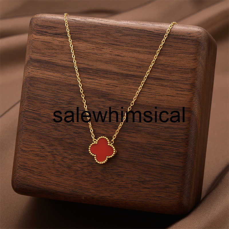 Designer Necklace 18K gold Four-leaf clover necklace light luxury titanium steel non-fading jewelry simple and elegant womens collarbone chain PMJF