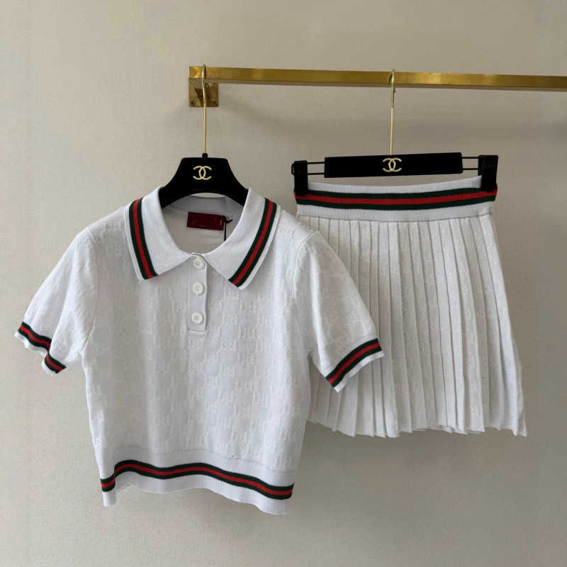 Designer Two Piece Dress Versatile Turn-Down Collar Short-Sleeve Knit Top for Women, 2026 Summer New Style, Slimming with Unique Stripes, Short Top
