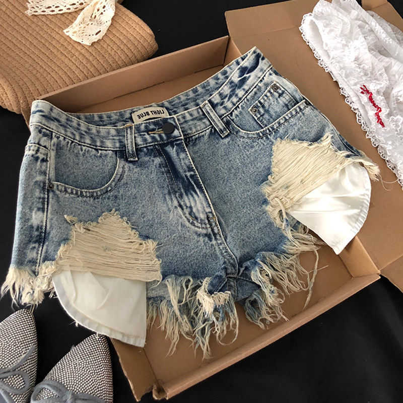 Jeans Shorts Womens Retro Ripped Pockets Fringed Rough Edge Design Y2k Slim-fit Hip-wrapped Super Short Hot Pants M260612