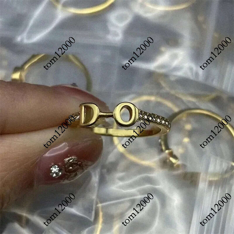 Letter Diamond Ring Women designer Luxury gift high quality 18K Gold Stainless rings for wedding party titanium ring 121 G3yF