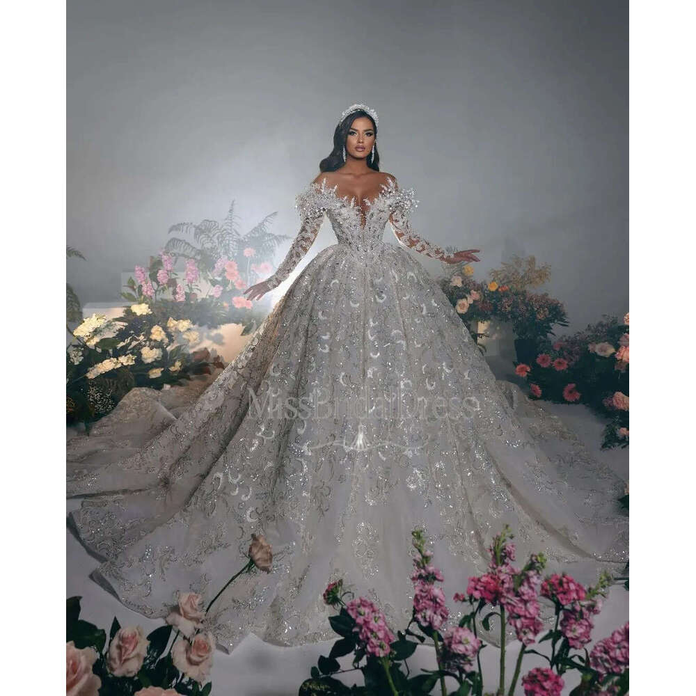 Exquisite Ball Gown Wedding Dresses V Neck Long Sleeves Sequins Appliques Beaded Floor Length Ruffles Diamonds Pearls Bridal Gowns Plus Size Vestido