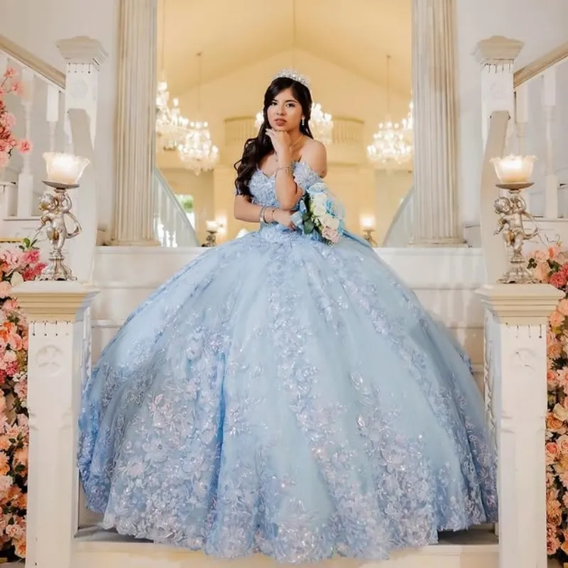2026 Light Sky Blue Quinceanera Dresses Ball Gown Off Shoulder Lace Applique Crystal Beads Sequined Sweet 16 Tulle Plus Size Formal Prom Evening Gow