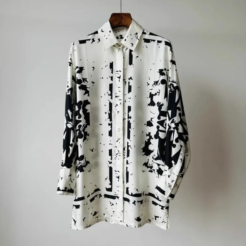 Satin Vintage Women Blouses Springsummer Prints Korean Clothing Sales Loose Long Sleeves Tops Poloneck Silk Womens Shirts 260527