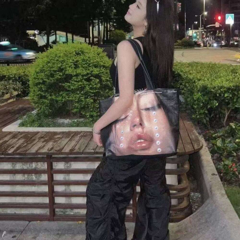 Fried Street American Sweet Cool Babes ins Large Capacity Commuting Niche Fashion Going Out Shopping Shoulder Tote Bag