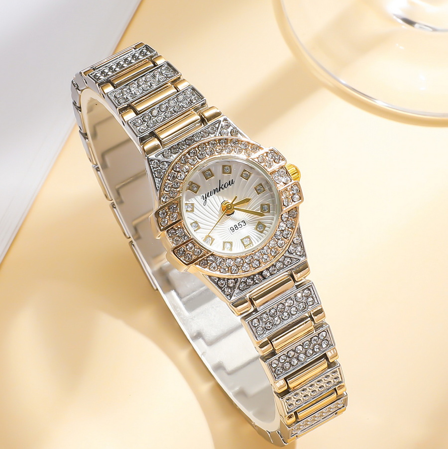 Great quality diamonds women Designer WristWatches lady fashion casual with Luxury Dial 30mm quartz Watchs no503