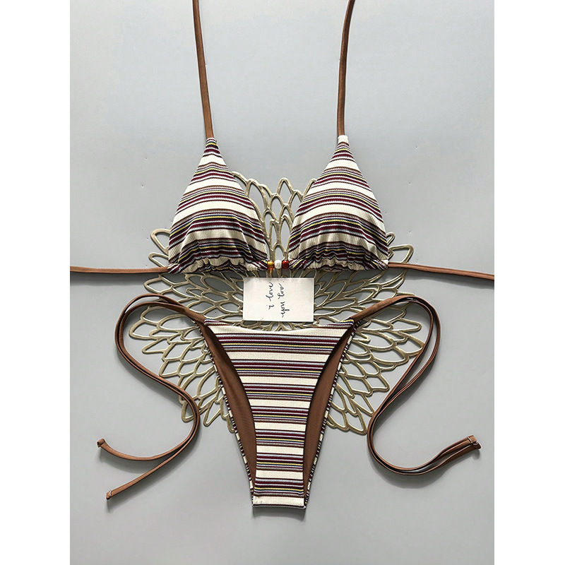2026 Nuovo costume da bagno a due pezzi a righe da donna, scollo all'americana, multicolore, bikini sexy, costumi da bagno per vacanze al mare per d