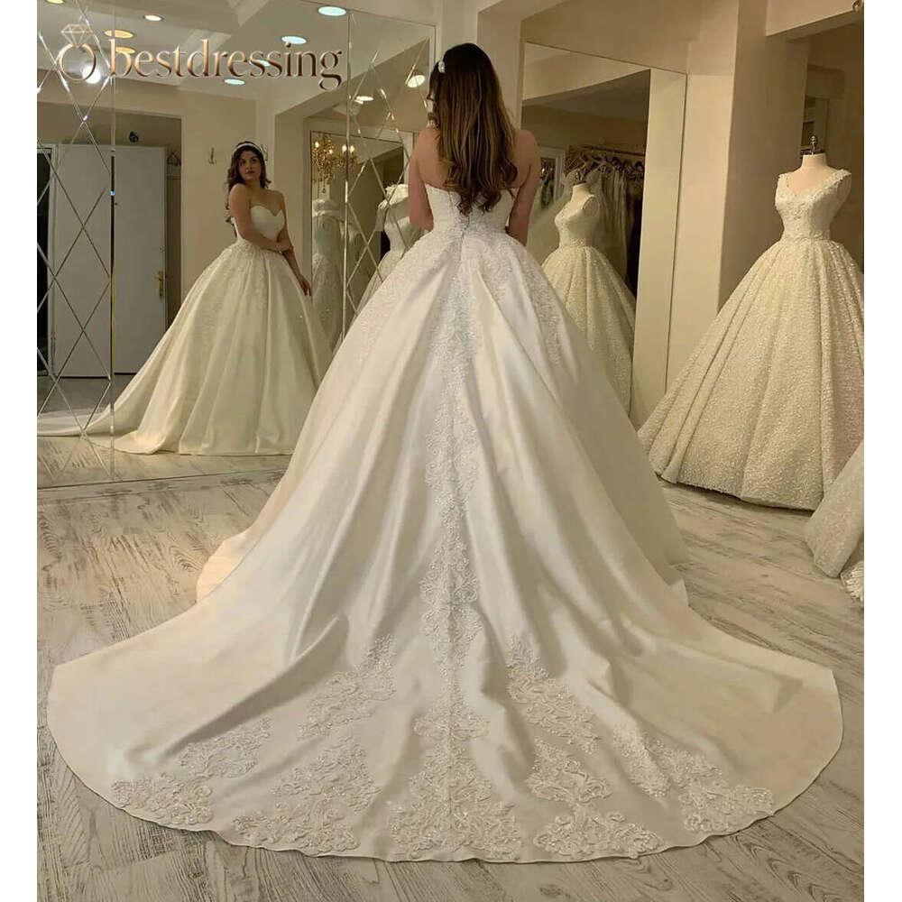 Dresses Princess Strapless Bridal Ball OFF Shoulder Puffy Lace Appliques Wedding Gowns Petites Plus Size Custom Made Bd612