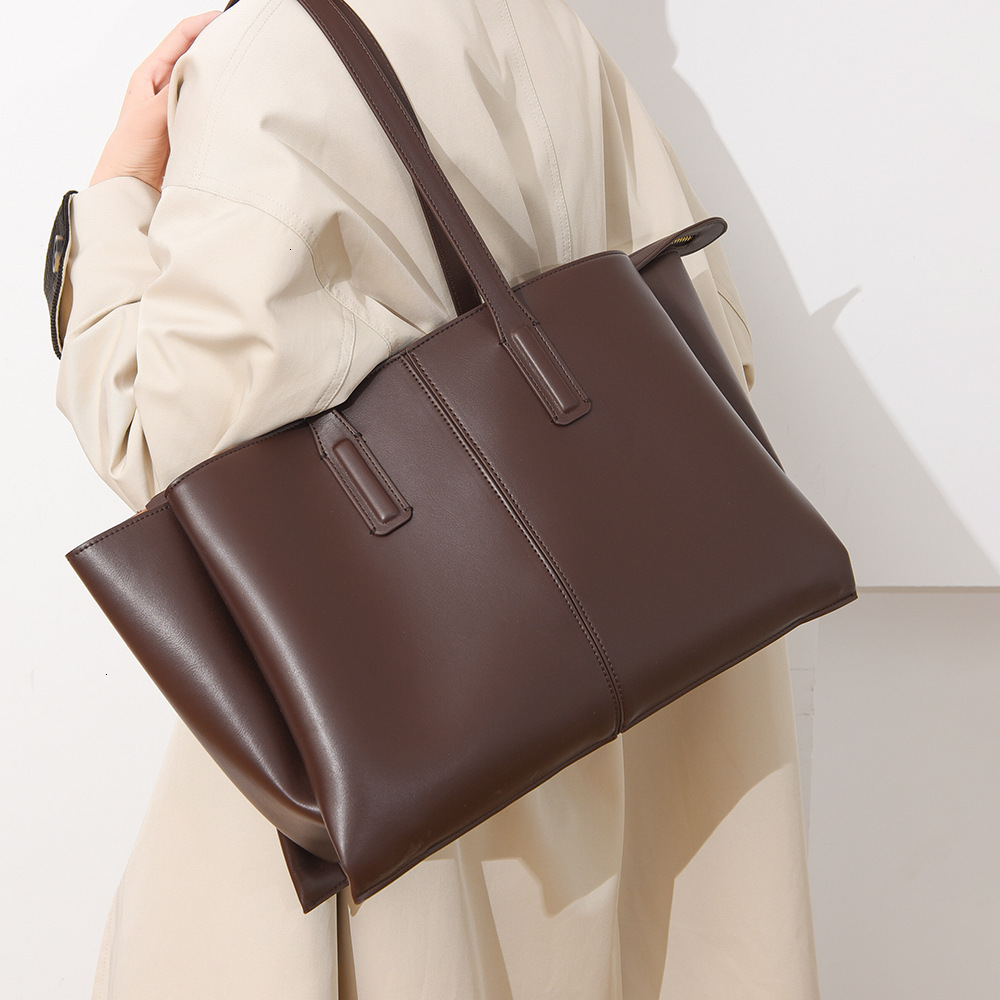 Designer Bag New design tote high-end simple and stylish womens bag large-capacity commuter shoulder bag