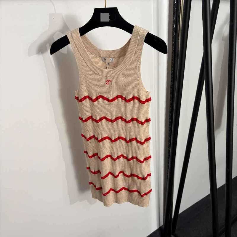Designer women tanks tops 2026 Summer High-End Woman Clothing from New CH Brand Embroidered Wavy Stripe Knit Vest