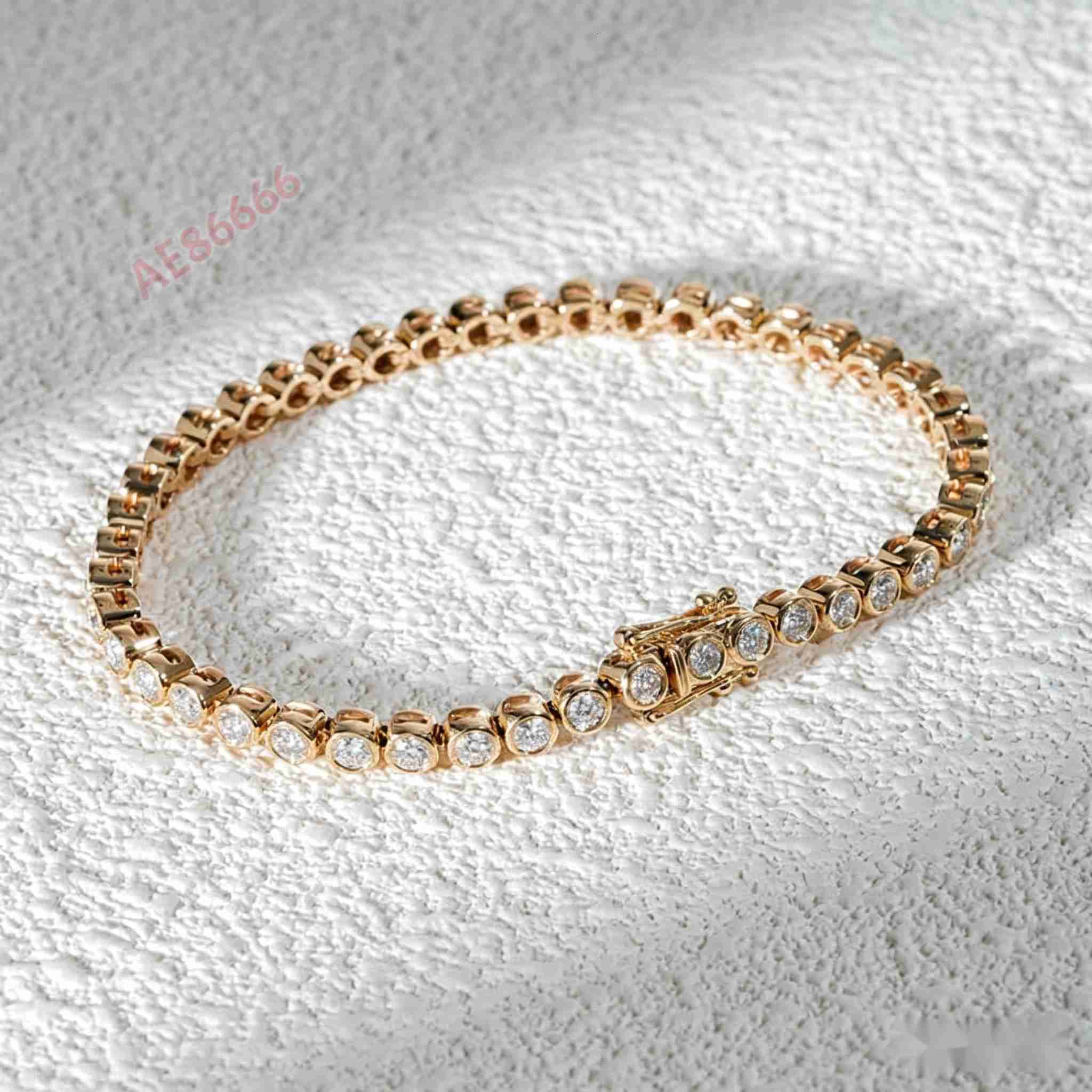GRA Past Test High Quality FINE Jewelry Starsgem Fine Jewelry 18K Gold Bezel Setting Tennis Bracelet With 4-6mm Round Brilliant Cut Moissanite Diamo