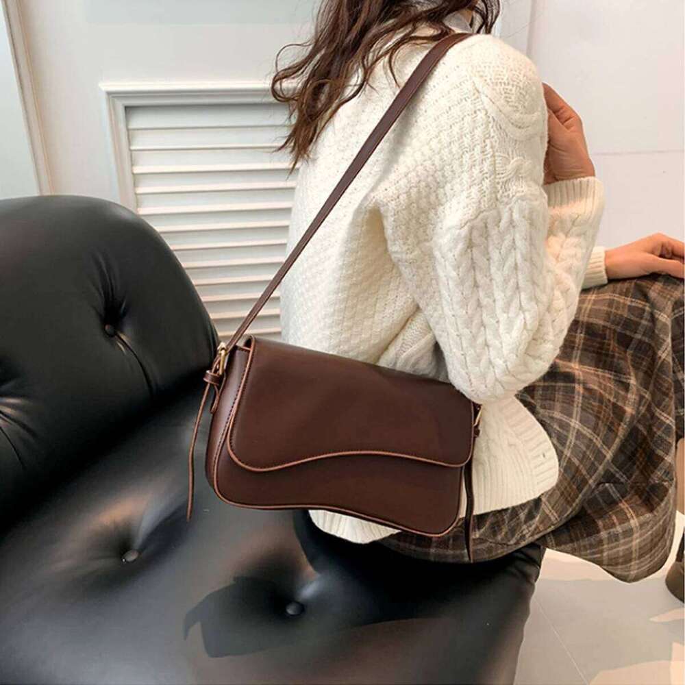 Coffee-Colored Simple Crossbody Street Trend Light Luxury Exquisite Small Square Ladies' Single-Shoulder Bag, 1 Pc