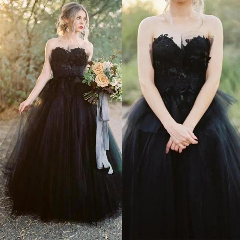 Strapless Black Gothic Wedding Gowns Appliques Lace Floor Length Bridal Wedding Dress Princess Country Custom Made