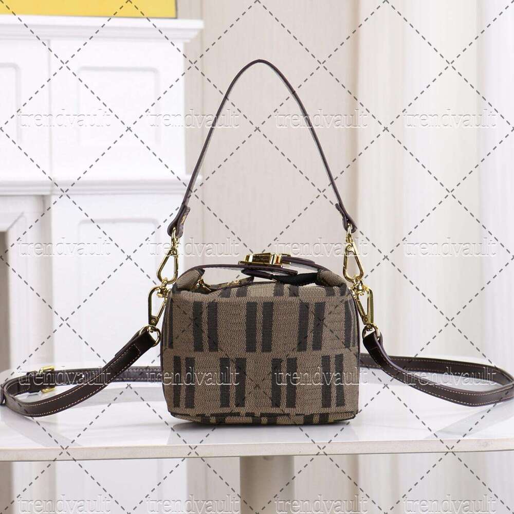 Evening Bag Designer Bag High Quality Women Crossbody Baguette Luxury Vintage Makeup Bag Canvas Messenger Bag Underarm Half Moon Handbag Purse Walle