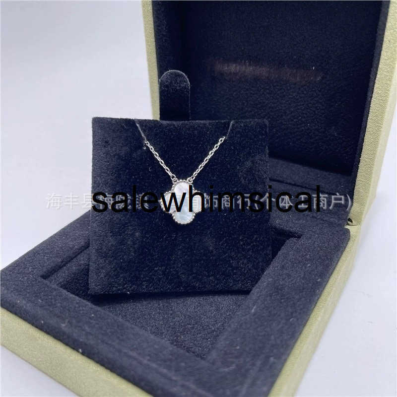 Designer Necklace Exquisite four-leaf clover necklace for women V gold rose gold with natural red agate and white mother-of-pearl pendant clavicle c