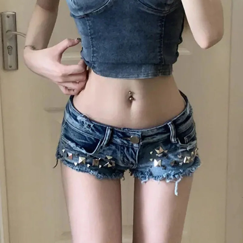 Sexy Mini Womens Denim Shorts American Retro Y2K Rivet Decorate Skinny Short Jeans Female Korean Low-Waisted Streetwear Shorts 260612