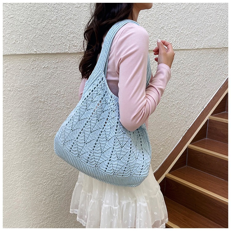 2026 Hollow Diamond Knit Tote Bag Large Capacity Woven Shoulder Bag Lightweight Summer Beach Handbag