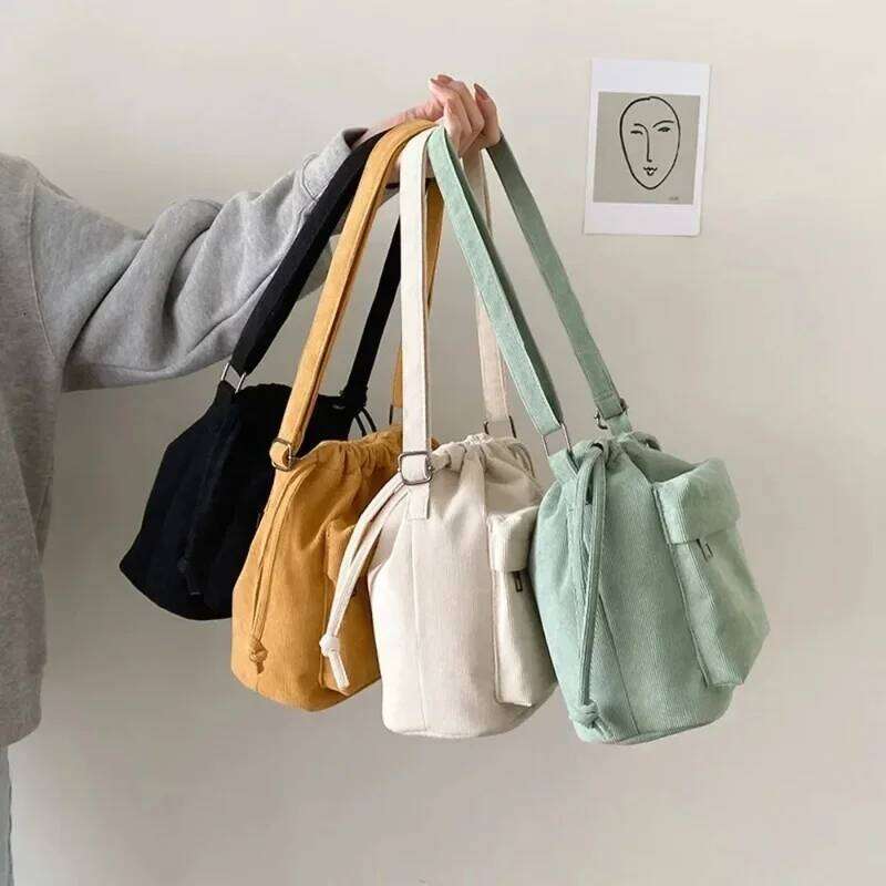 2024 New Women Middle Shoulder Korean Style Drawstring Bucket Casual Light Youth Crossbody Bag Whole Sale