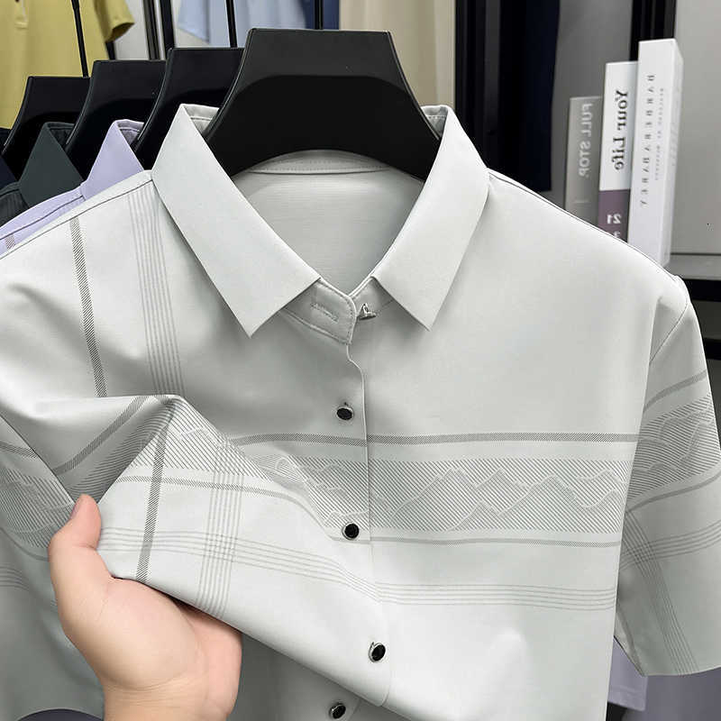 fashion short sleeve Personality printed shirt high-quality ice silk summer breathable top comfort casual business mens wear M260612