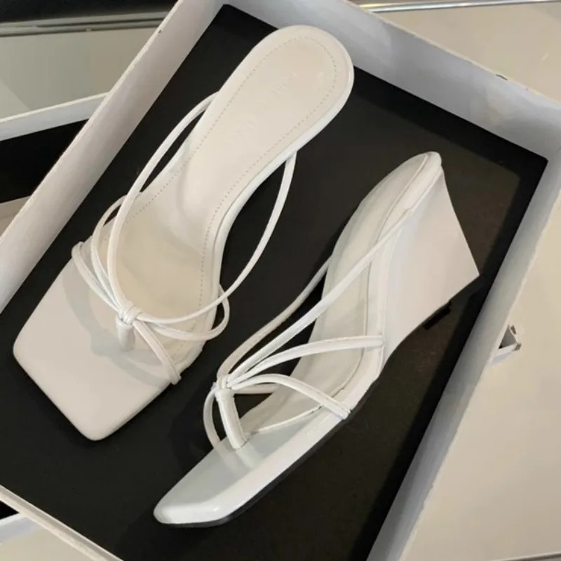 Slope Slippers Womens Fashion Square Head Clip Toe Set Foot Fine Strap Soft Sole Anti-slip Wear-resistant High Heels 260612