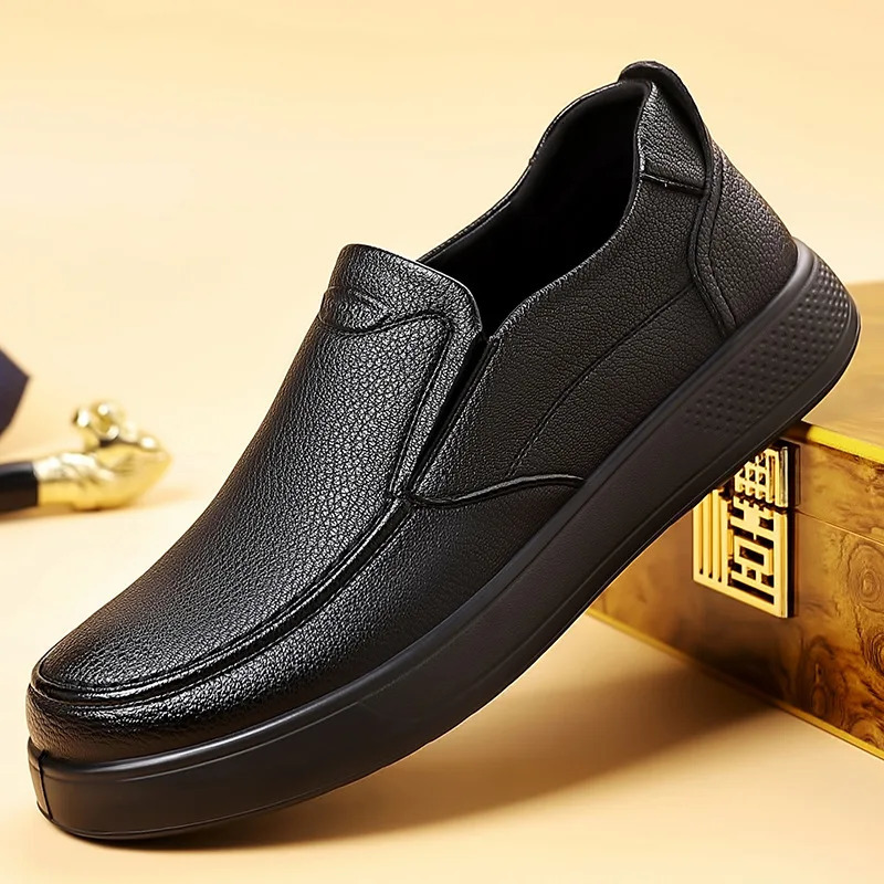 2026 ner Solid Color Leather Shoes for Men Soft Sole Fashion Loafers Man Spring Summer Autumn Business Casual Shoe Male 260611