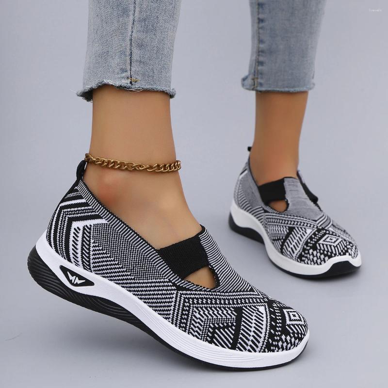 Casual Shoes Spring Women's Sports Comfortable Breathable Lightweight Wear Resistant Lazy Soft Soled Flat