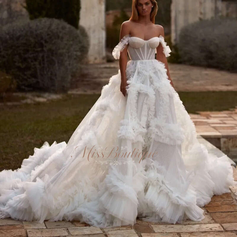 Luxury White Dubai Arabic Mermaid Dresses A Line Tiered Tull Court Train Wedding Dress Bridal Gowns Q612