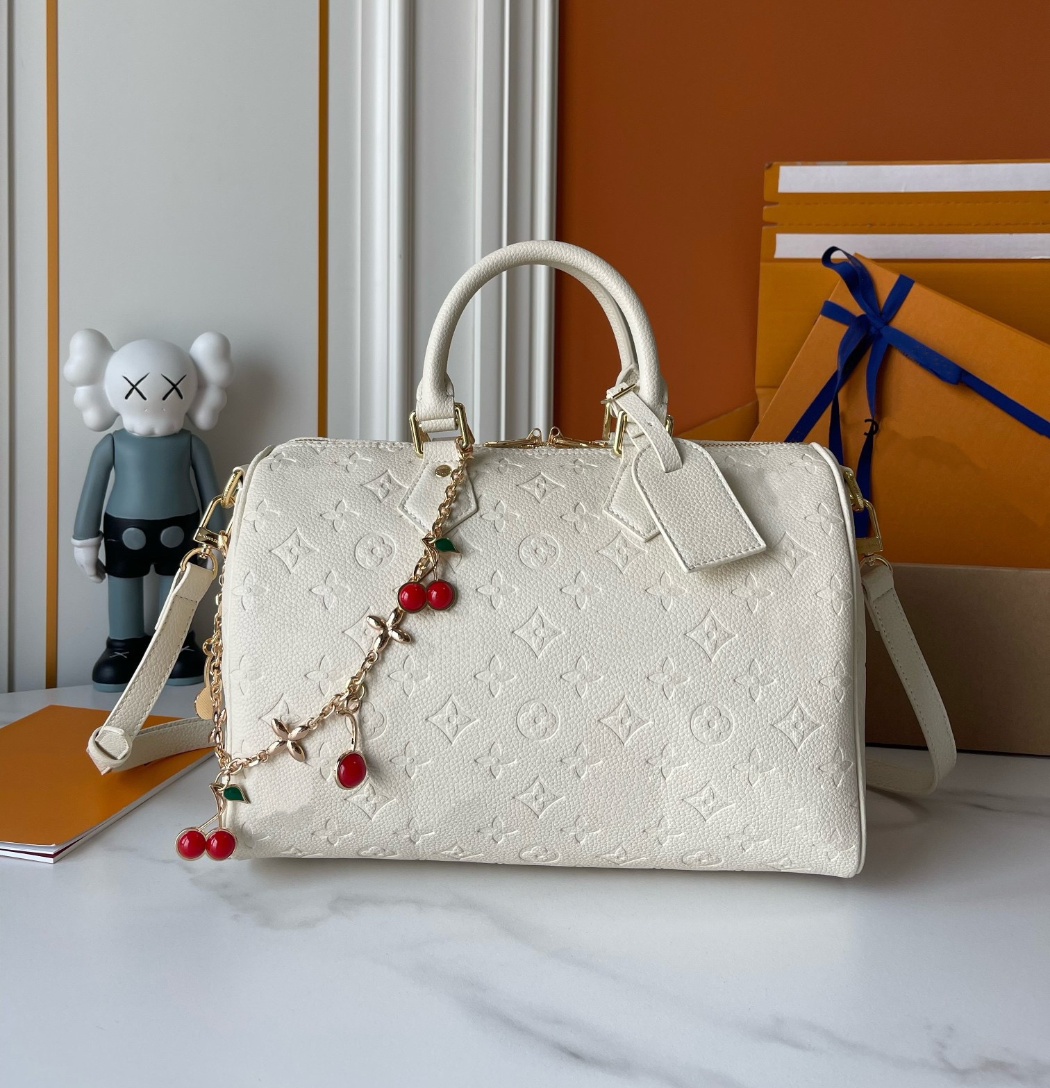 10A Genuine Leather designer bag Womens Bag Shoulder Bags Crossbody Bag Embossing Leather totes bag Handbags the tote bag wallets backpack M16333 30
