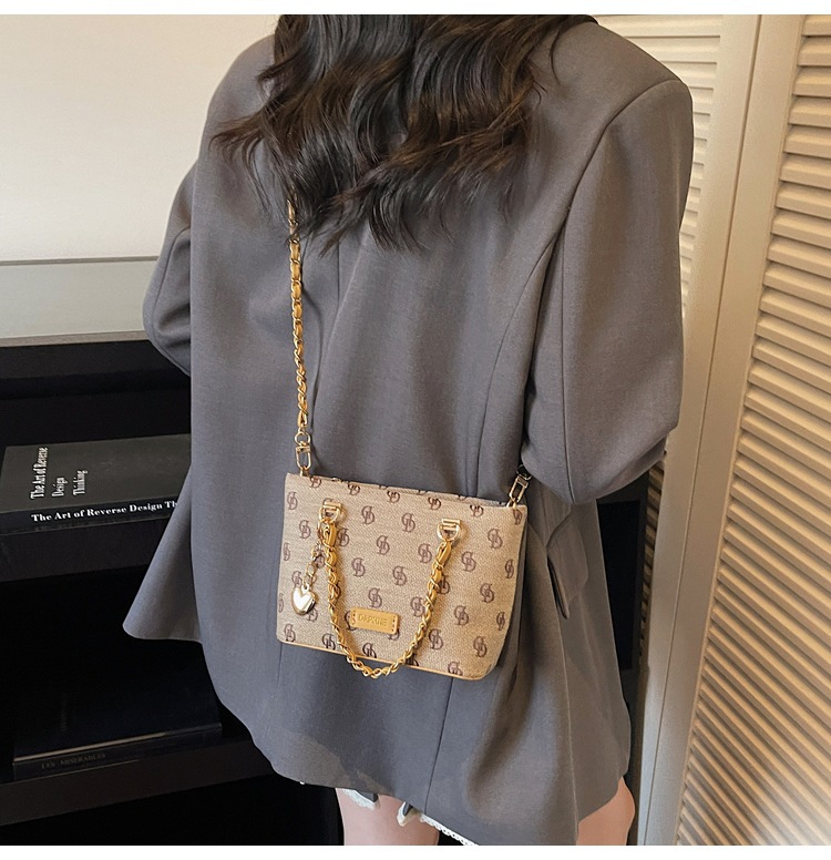 Advanced Color Bucket Bag Retro Prints With One-Shoulder Western Style Fashion Trend Handbag 2026s hot