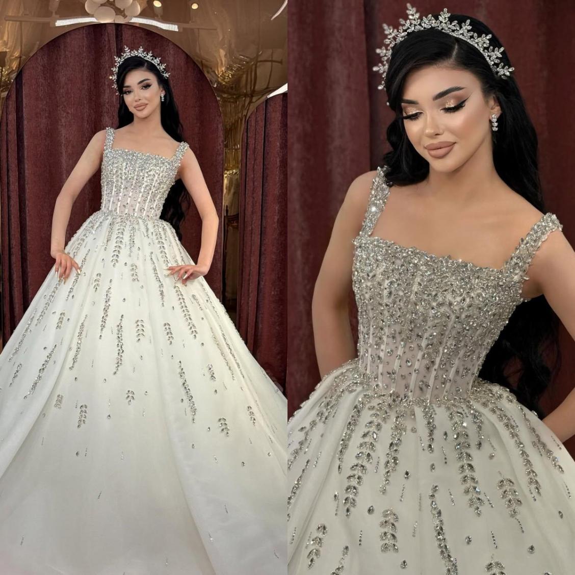 Sparkly A Line Women Wedding Dress Square Neck Sleeveless Bridal Gowns Crystal Rhinestone Sweep Train Dress Customized vestidos de novia