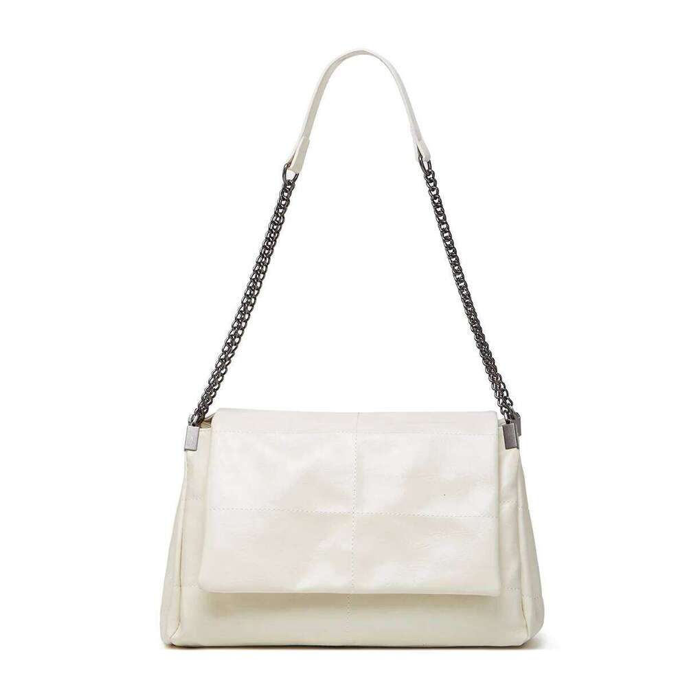 New minimalist portable one shoulder square elegant wandering bag suitable for daily commuting and short distance travel