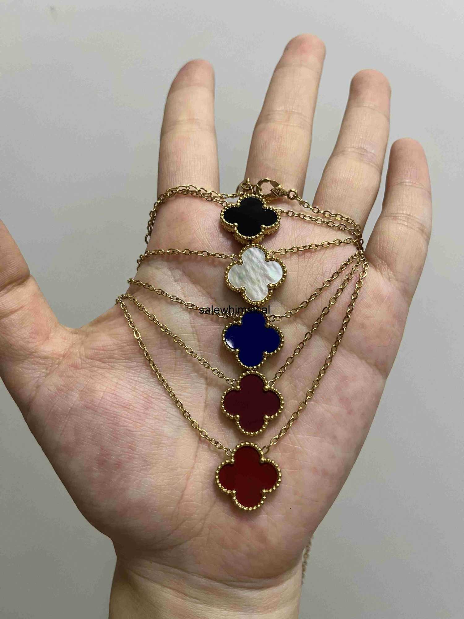 Designer Necklace High-end 18K gold double-sided four-leaf clover necklace for women light luxury niche clavicle chain womens jewelry titanium steel