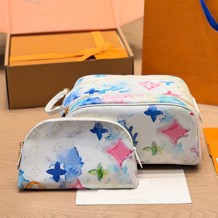 M47528 2 in 1 Colored ink Dopp Cosmetic Cases Toilet bags Women Leather Luxurys Designers Bags Totes Handbag Wallets Messenger Purse pouch Travel ou