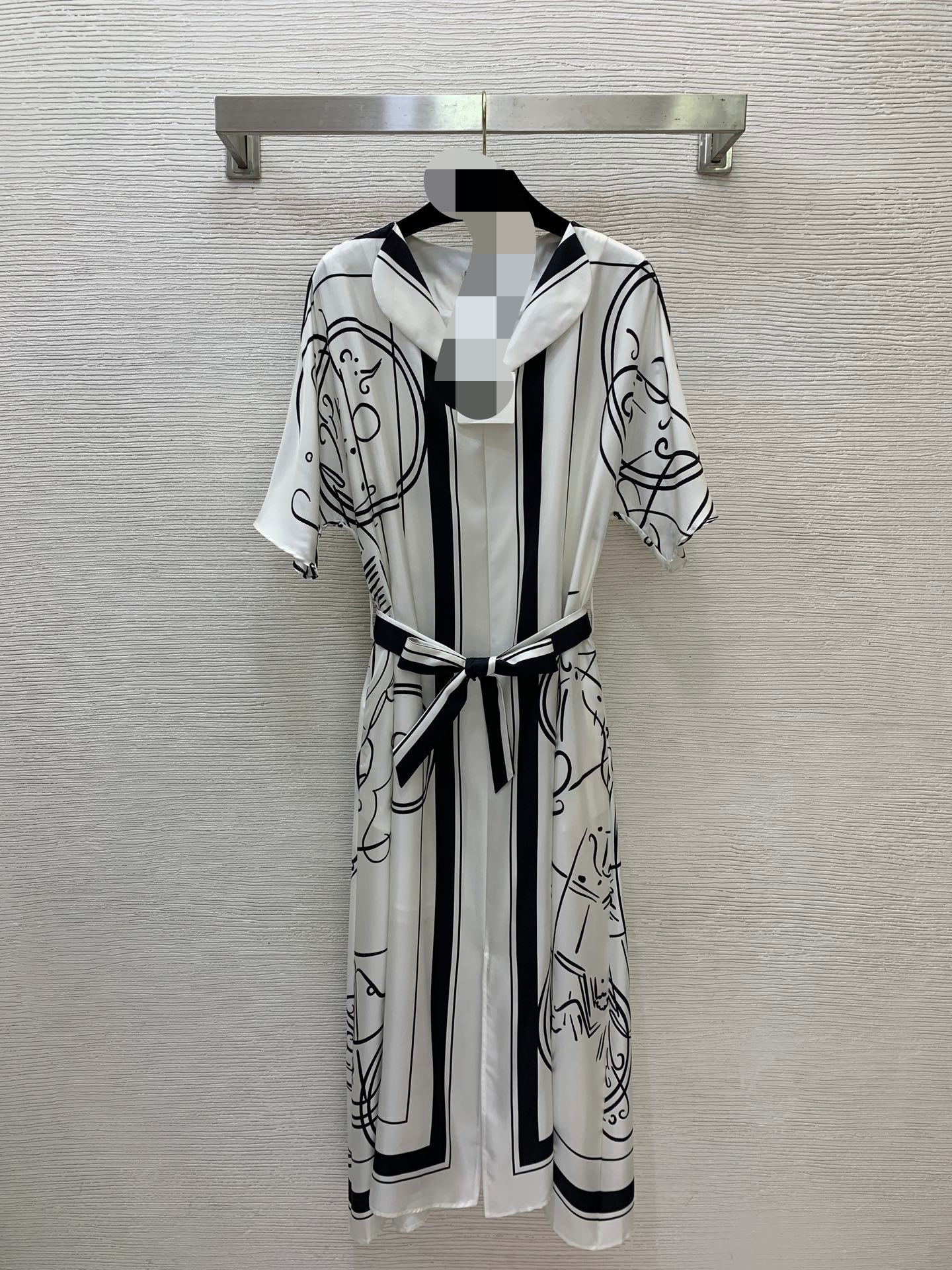G26061125 2026 New Loose-Fit Fashion Resort-Style Silk Dress! Light Blue, Blue, White