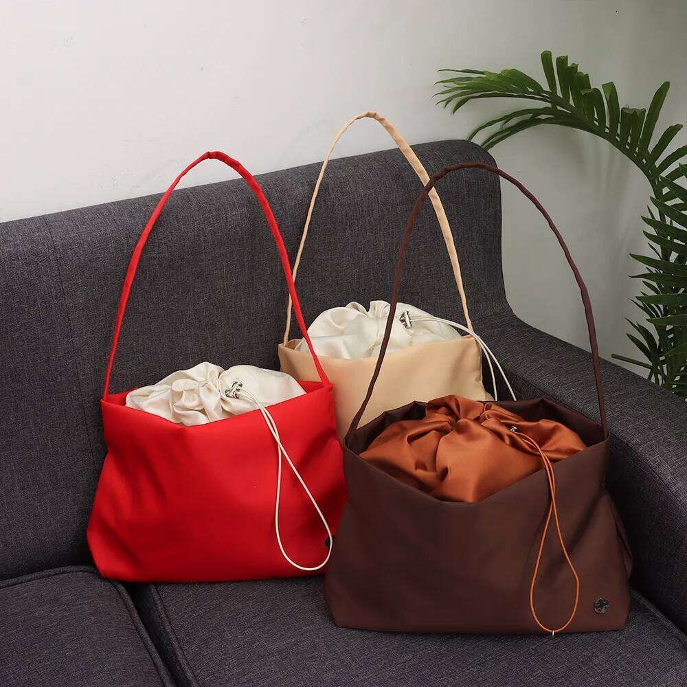 New Soft Surface Shoulder Nylon Double Strap Crossbody Bags Large Capacity Cloud Shaped Women's Tote Bag